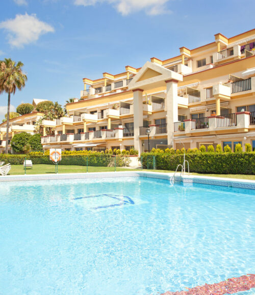 Estudio con vistas al mar en Elviria, Marbella