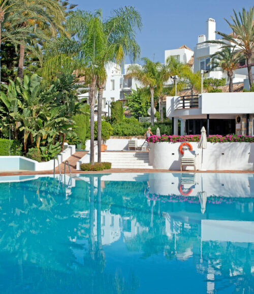 White Pearl beach H1