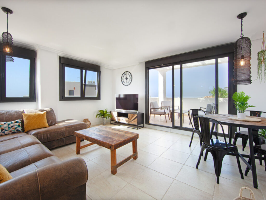 Atico en Sunset Golf – duplex con vistas al mar