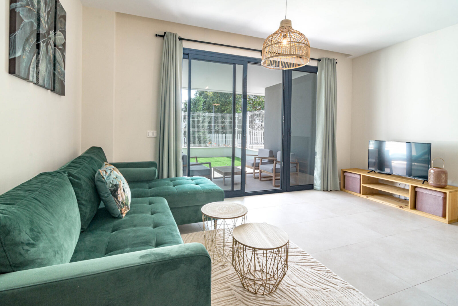 Casa Las Mesas IV by Roomservices