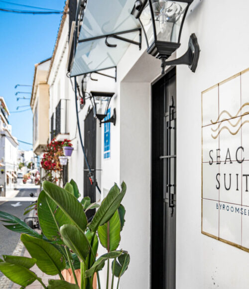 SEACLUB SUITES ESTEPONA APT 8