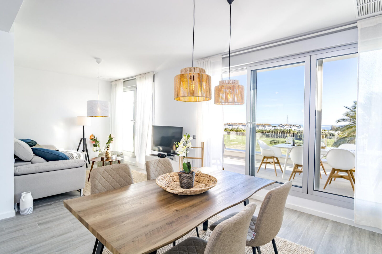 Casa Mirage I by Roomservices