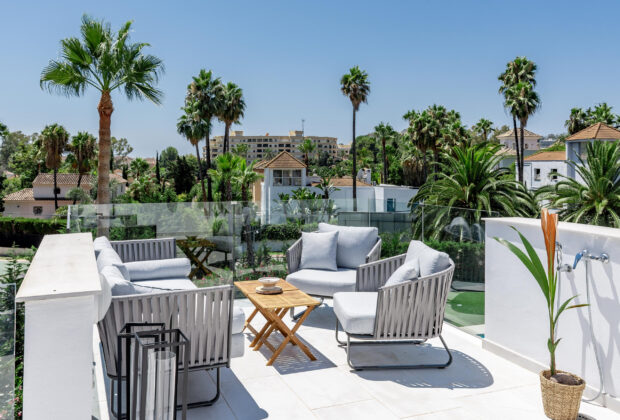 Casa Golden Green by Roomservices