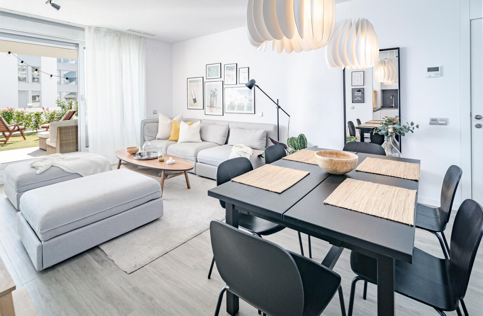 Casa Mirage V by Roomservices