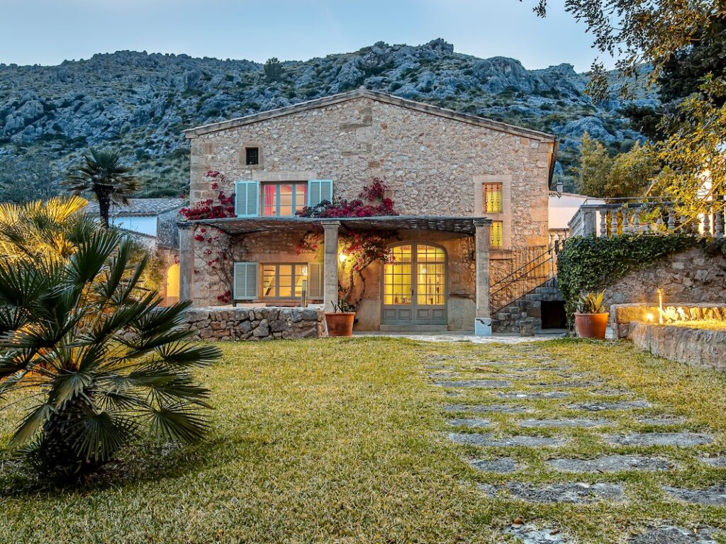Villa Can Segui near Pollensa By home villas 360