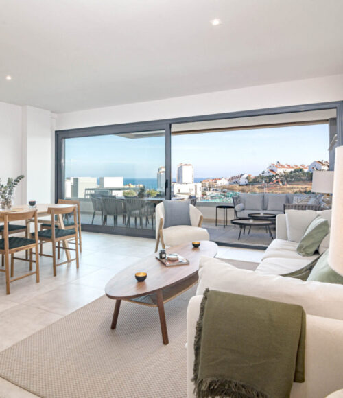 SB13D – Casa South Bay II by Roomservices