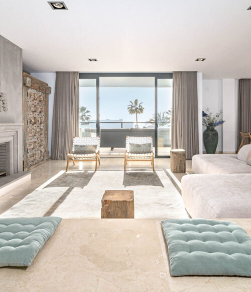 JDG7- Stunning holiday home close to beach