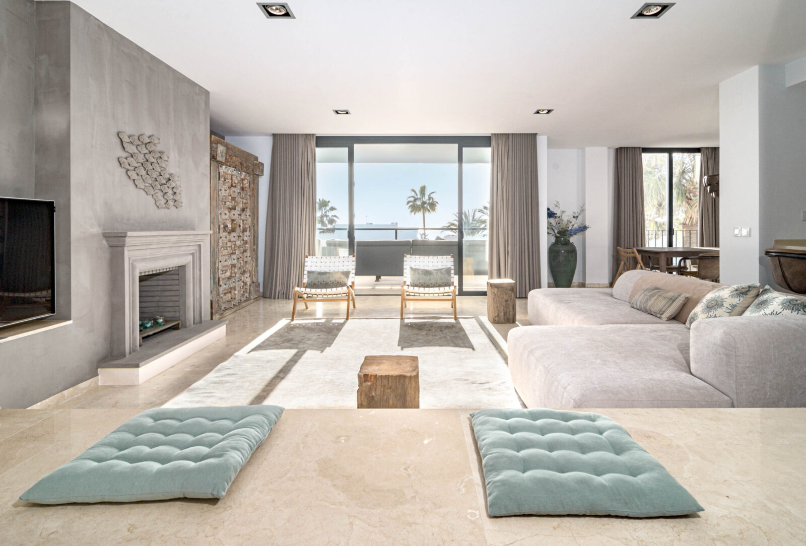 JDG7- Stunning holiday home close to beach