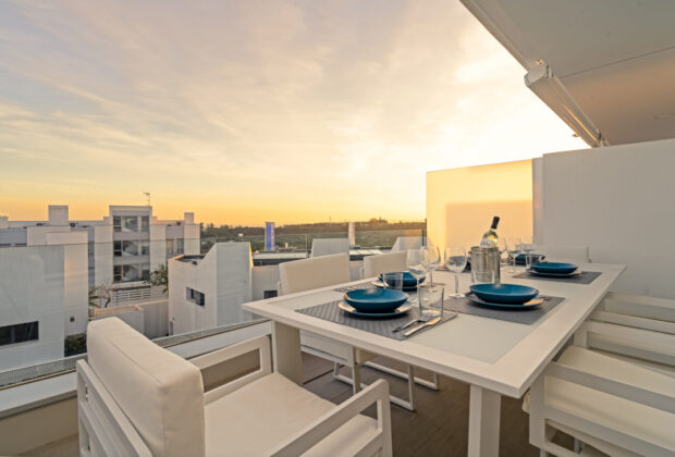 Le Mirage – moderno apartamento de tres dormitorios con vistas al mar