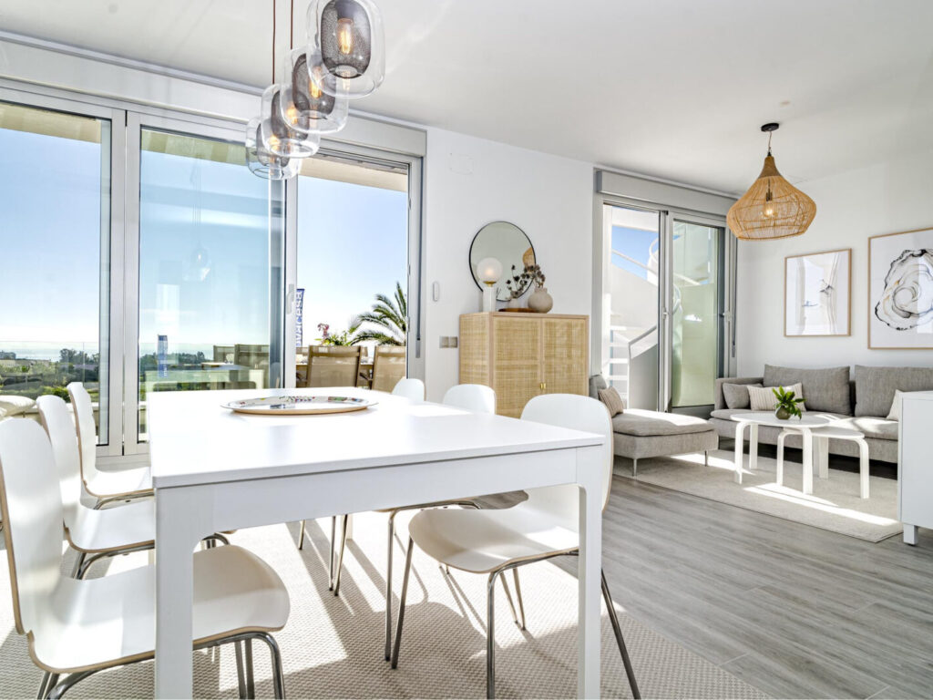 Moderno apartamento vacacional entre Estepona y Marbella