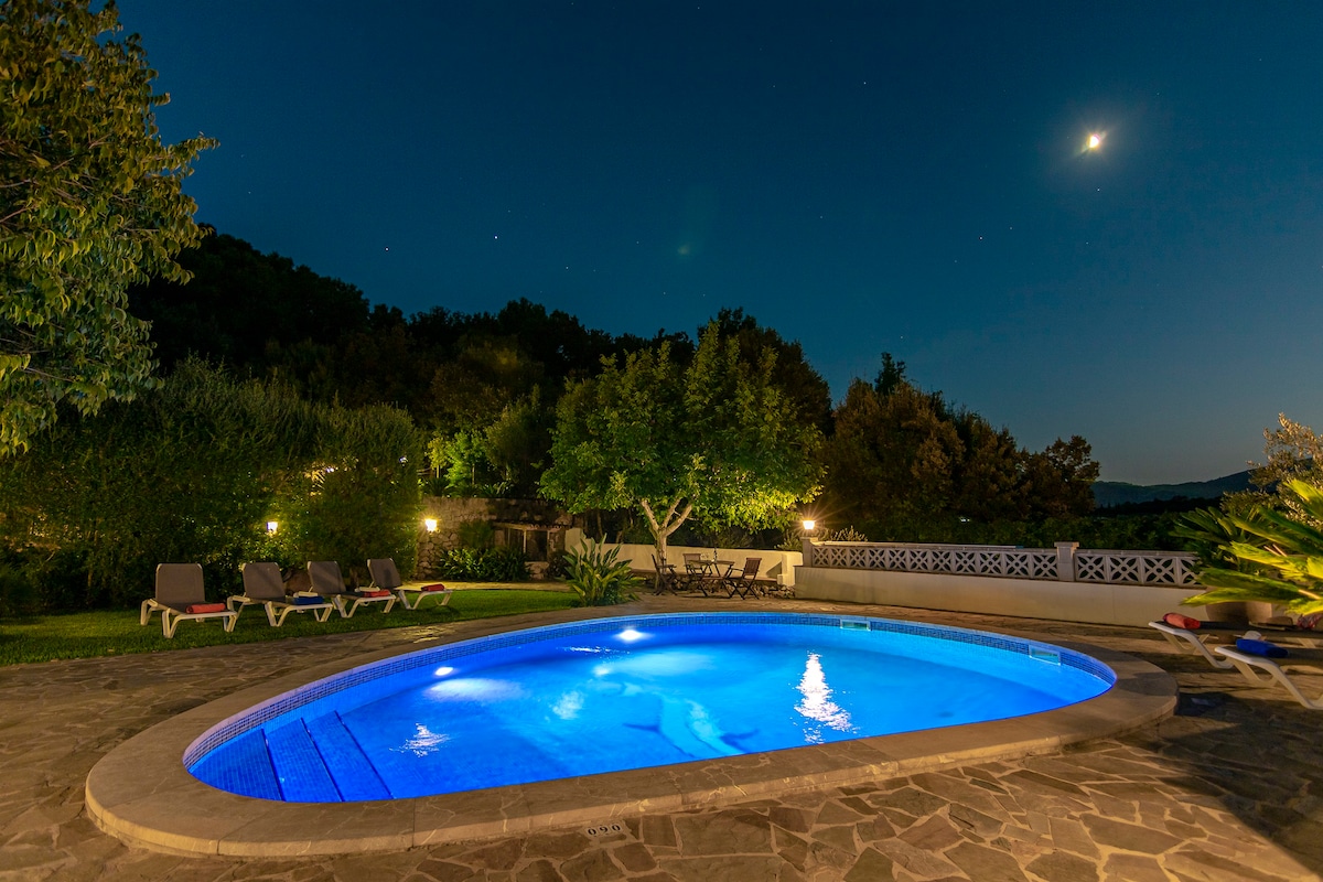 Villa Parades near Pollensa By home villas 360
