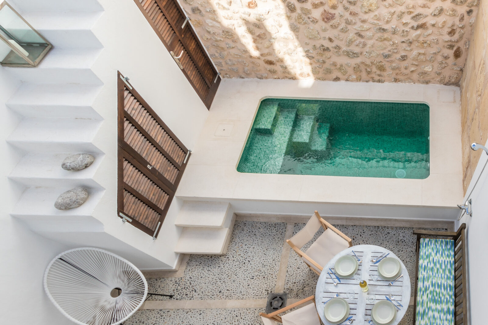 Townhouse On the rocks By home villas 360