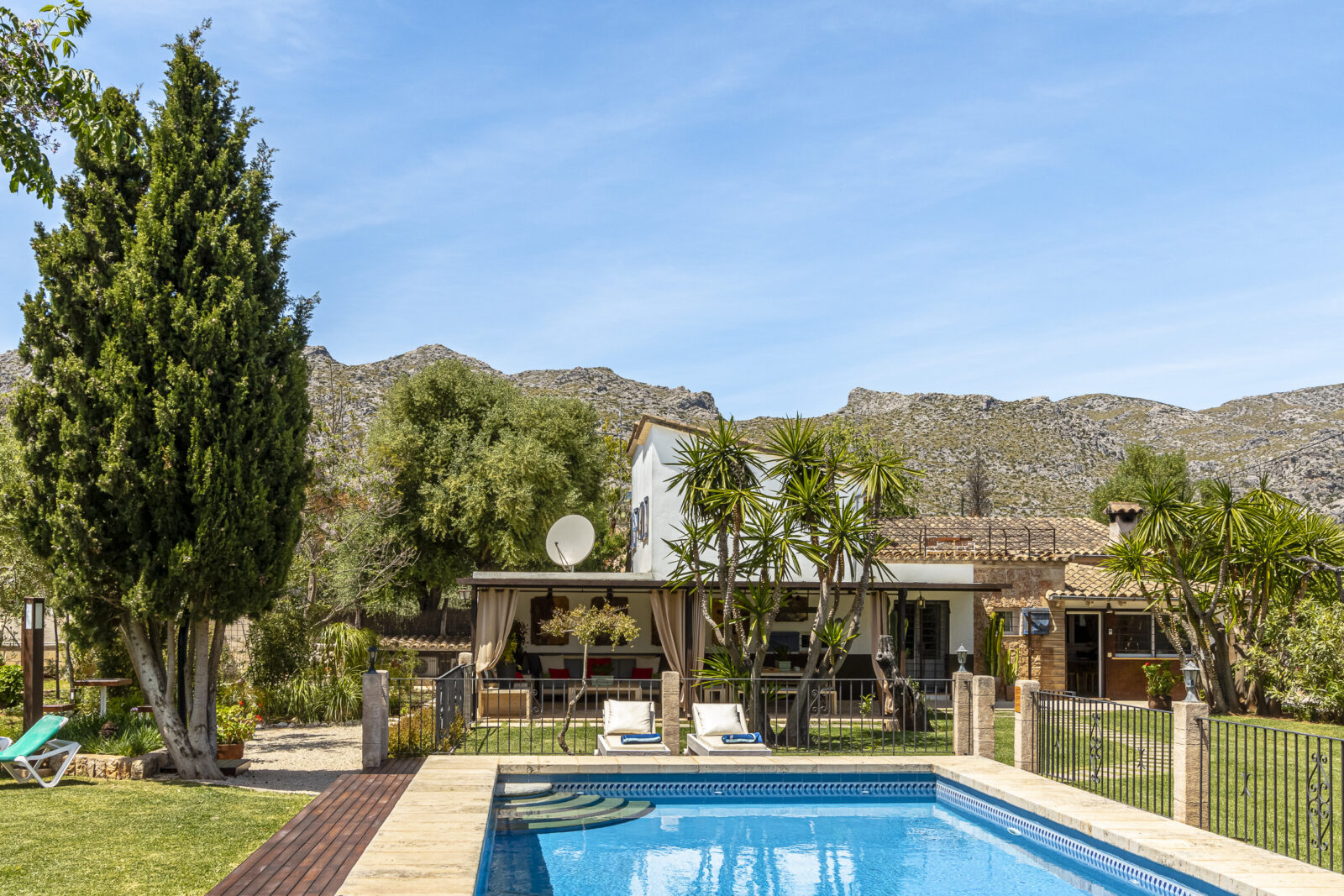 Villa La Vinyeta By home villas 360